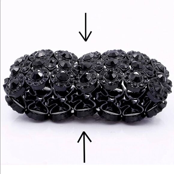 Gun Metal Black and Onyx Austrian Crystal Infinity Stretchable Bracelet Bangle - Picture 6 of 6